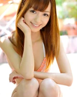 All Gravure - 18-ag0107-aino-kishi-tiny-on-display002